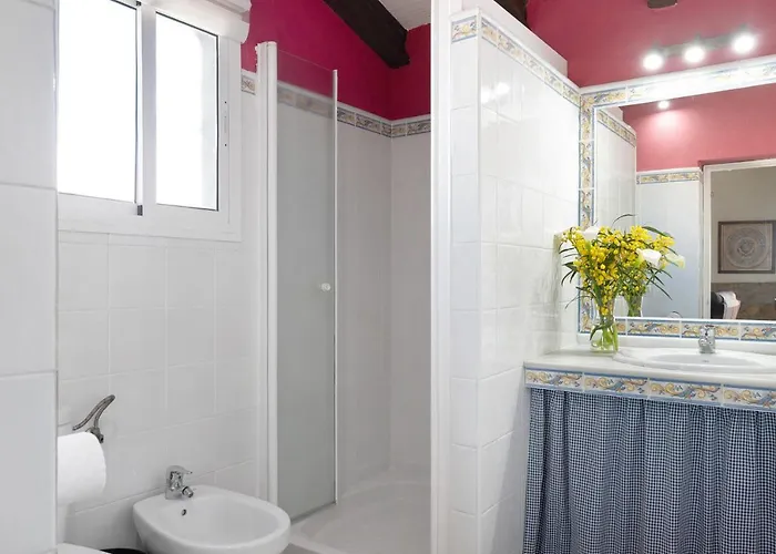 Casa Mari Carmen 1 *